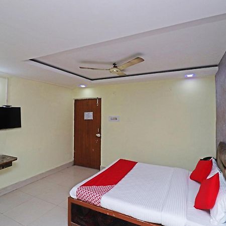 Oyo 39838 Riverside Hotel Bilaspur  Bagian luar foto
