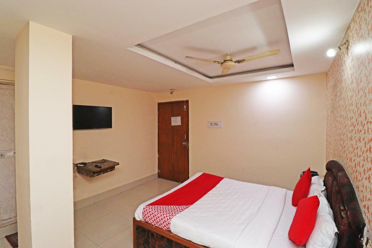 Oyo 39838 Riverside Hotel Bilaspur  Bagian luar foto